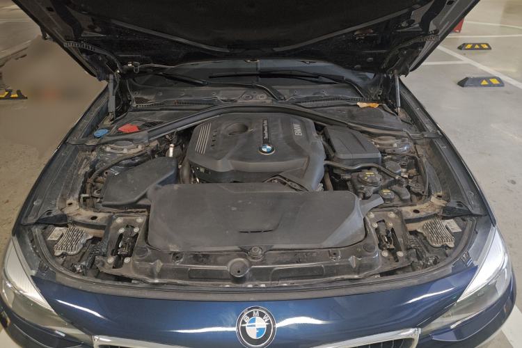 Used BMW 3 Series GT 2019 320i Sport Edition Engine Bay