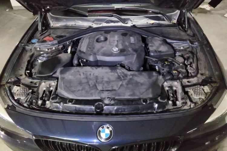 Used BMW 3 Series GT 2019 320i Sport Edition Engine Bay