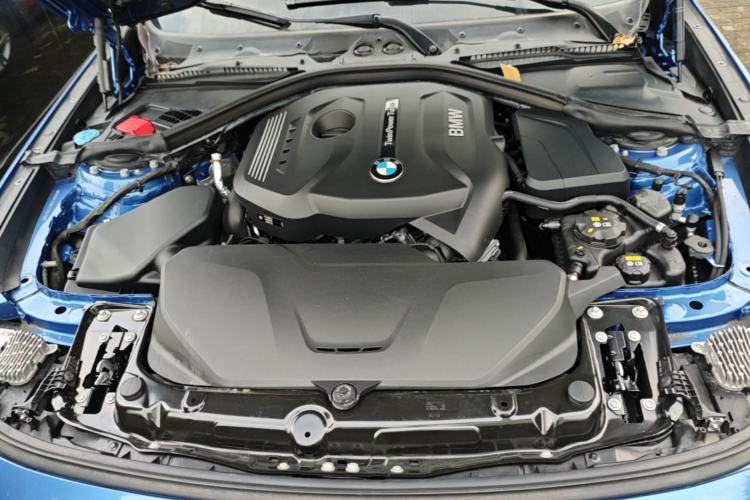 Used BMW 3 Series GT 2019 320i M Sport Package Engine Bay