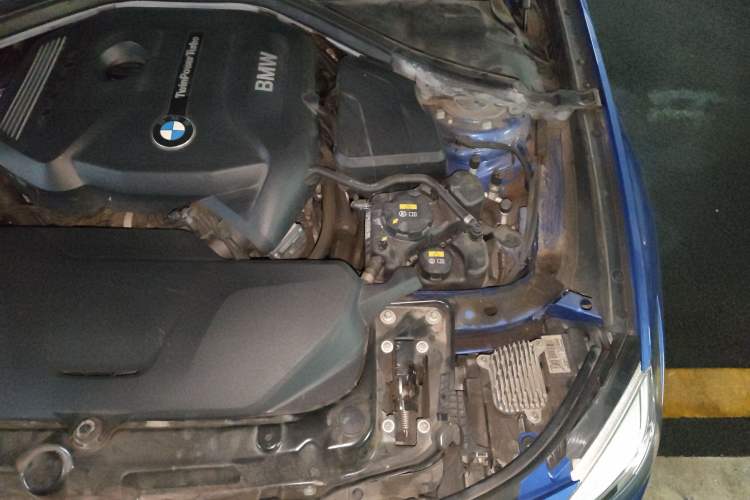 Used BMW 3 Series GT 2019 320i M Sport Package Engine Bay Left