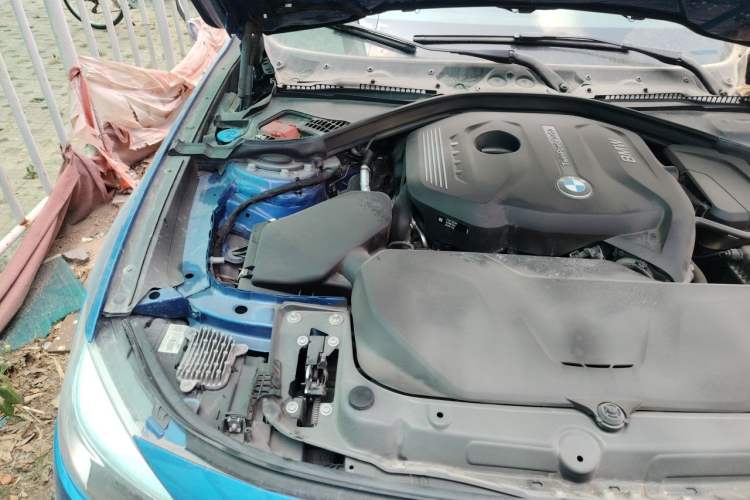 Used BMW 3 Series GT 2019 320i M Sport Package Engine Bay Right