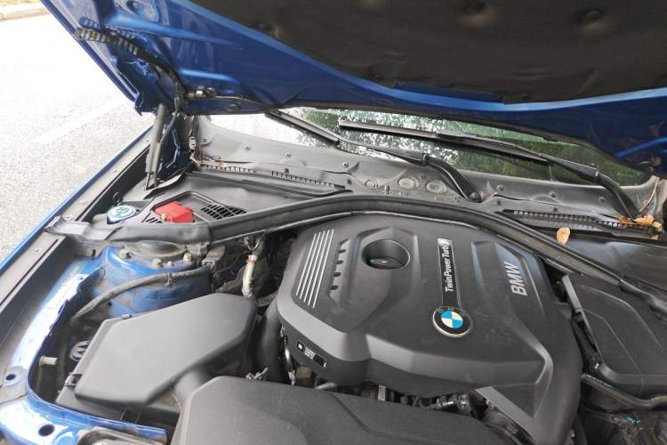 Used BMW 3 Series GT 2019 320i M Sport Night Edition Engine Bay Right