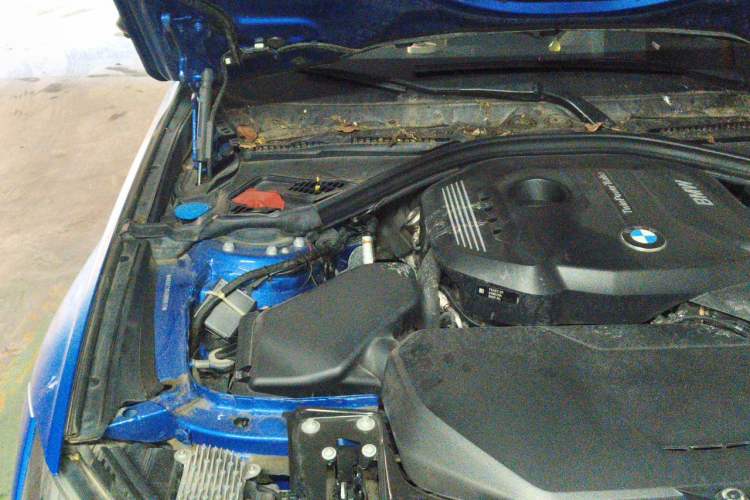 Used BMW 3 Series GT 2019 320i M Sport Engine Bay Right