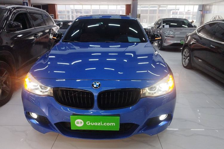 Used BMW 3 Series GT 2019 330i xDrive M Sport Night Edition Exterior 1