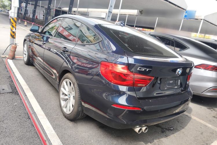 Used BMW 3 Series GT 2019 320i Sport Edition Exterior 2