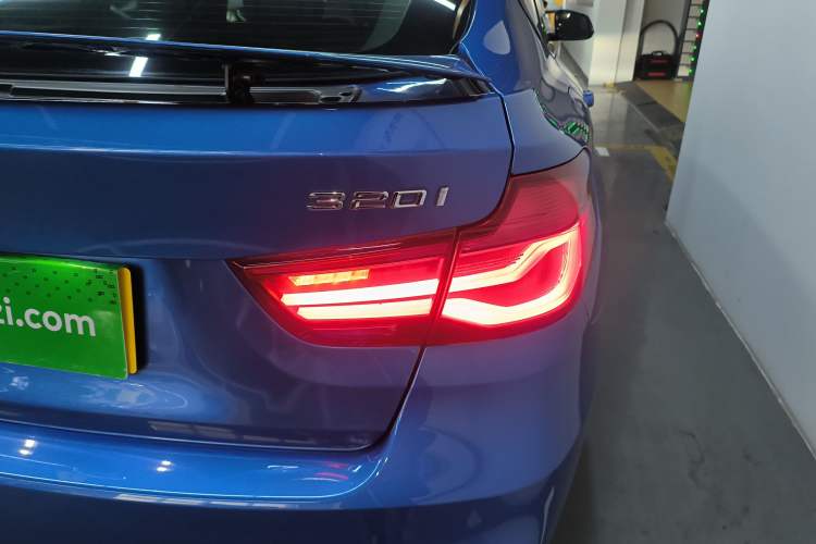 Used BMW 3 Series GT 2019 320i M Sport Package Exterior 3