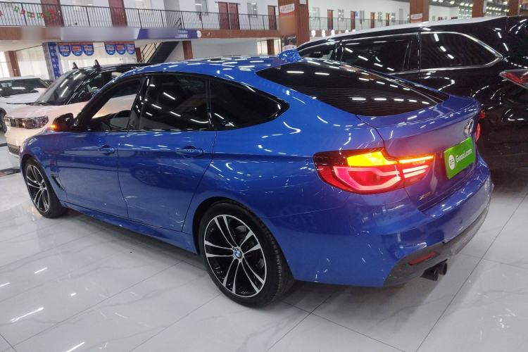 Used BMW 3 Series GT 2019 330i xDrive M Sport Night Edition Exterior 3