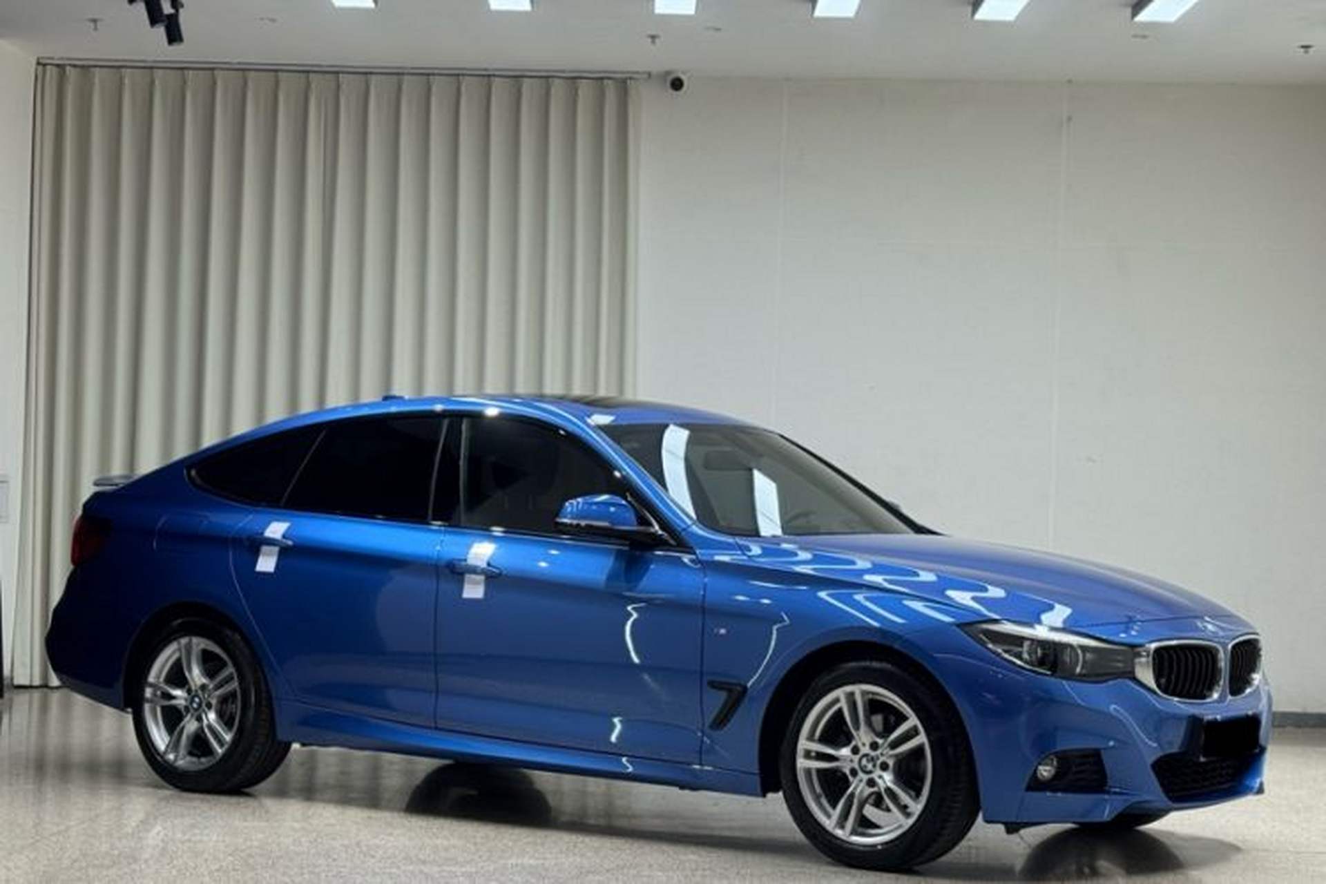Used BMW 3 Series GT 2019 320i M Sport Package Exterior 4