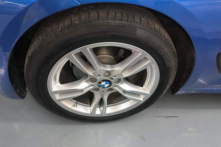 Used BMW 3 Series GT 2019 320i M Sport Package Exterior 4