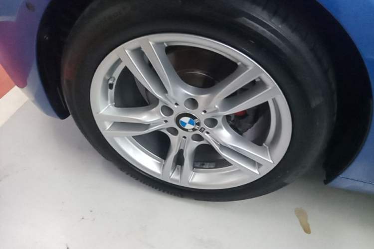 Used BMW 3 Series GT 2019 320i Sport Edition Exterior 4