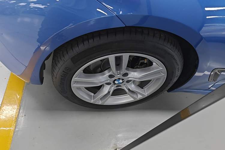Used BMW 3 Series GT 2019 320i M Sport Exterior 4