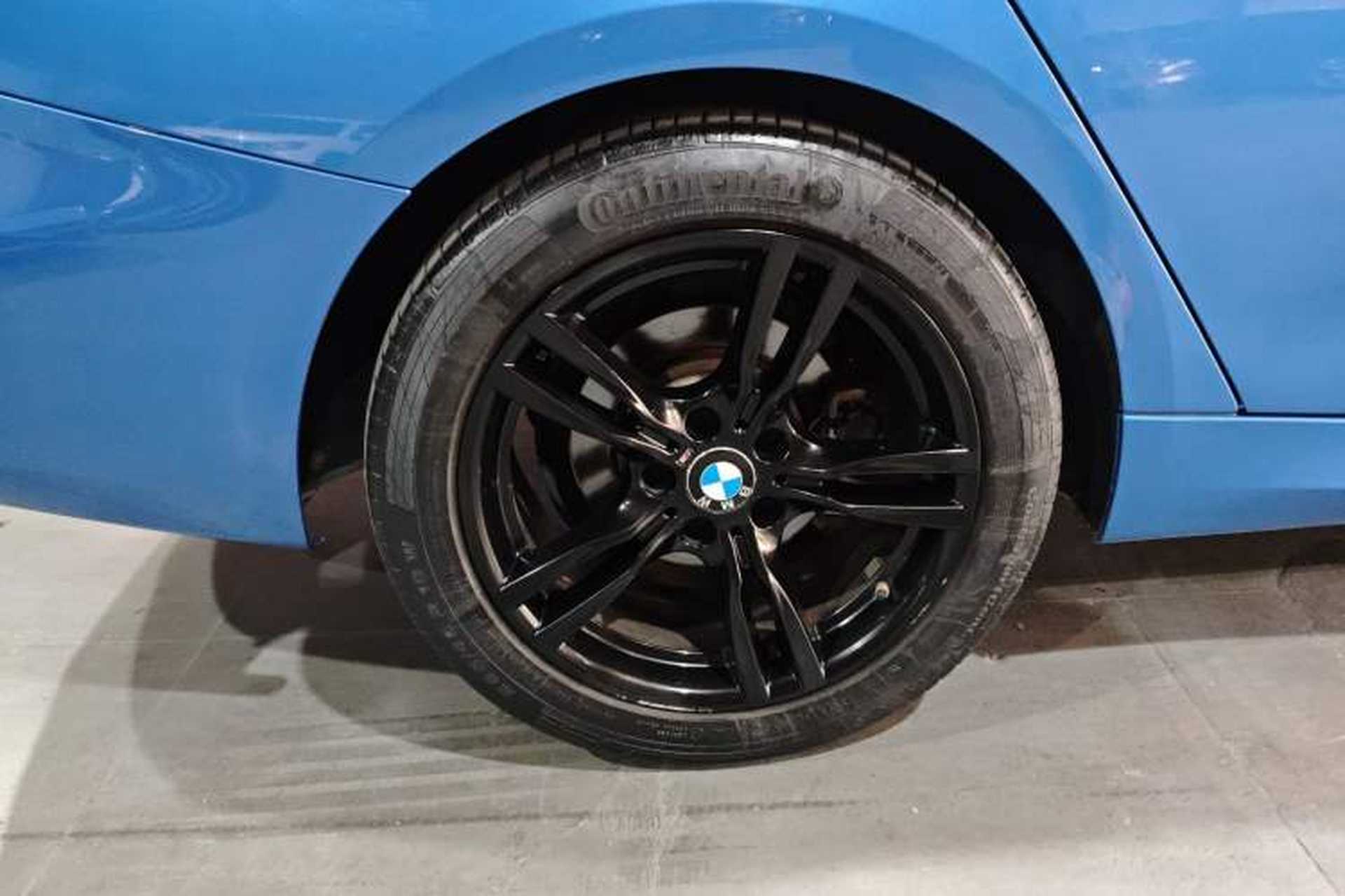 Used BMW 3 Series GT 2019 320i M Sport Night Edition Exterior 5