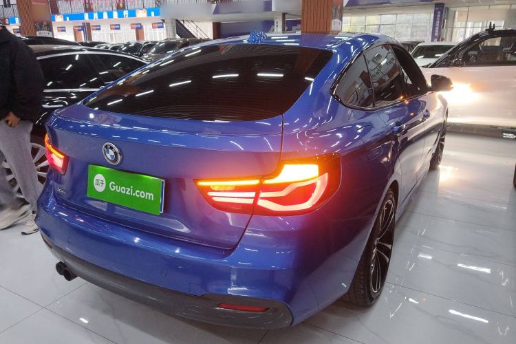 Used BMW 3 Series GT 2019 330i xDrive M Sport Night Edition Exterior 5