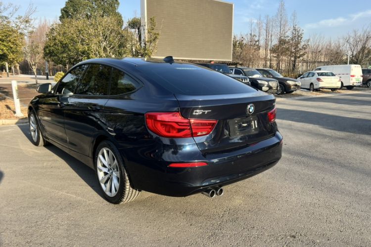 Used BMW 3 Series GT 2019 320i Sport Edition Exterior 5