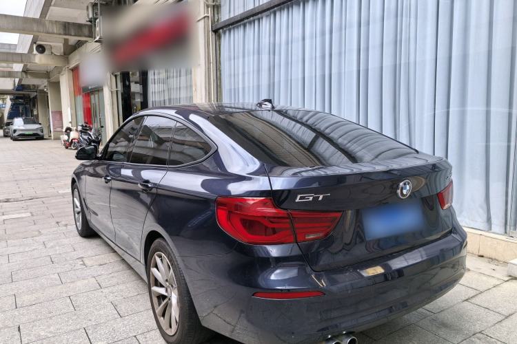Used BMW 3 Series GT 2019 320i Sport Edition Exterior 8