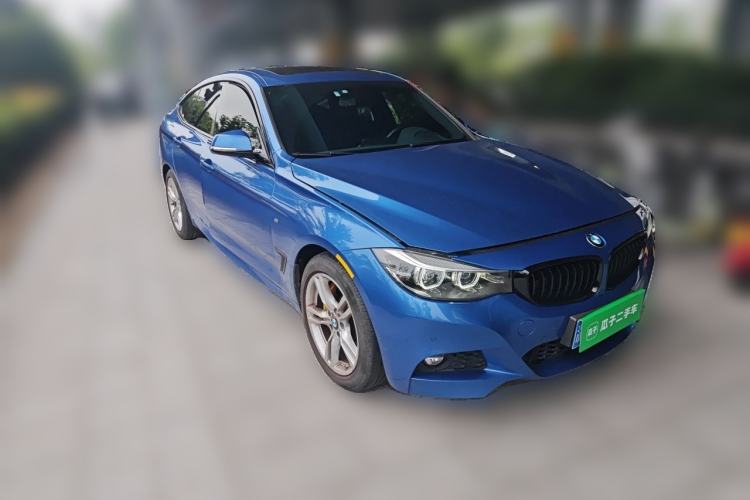Used BMW 3 Series GT 2019 320i M Sport Package Front Right 45 Deg