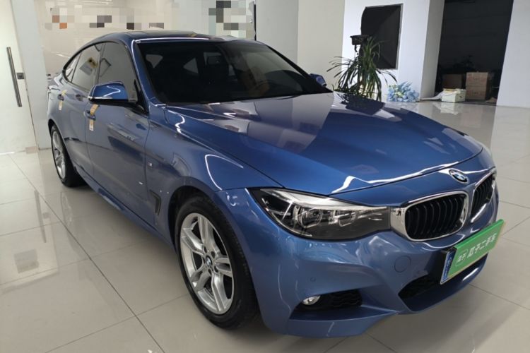 Used BMW 3 Series GT 2019 320i M Sport Package Front Right 45 Deg