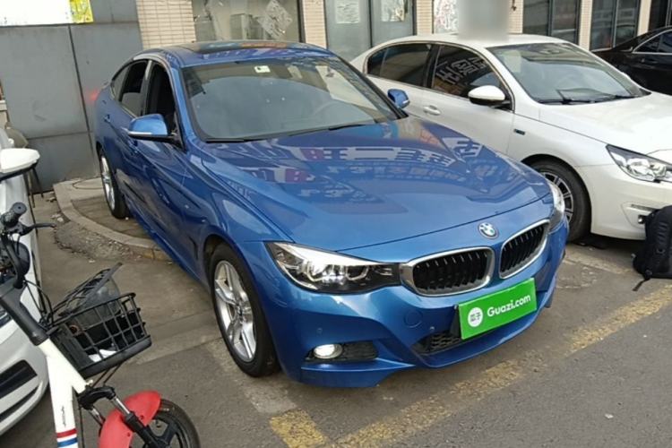 Used BMW 3 Series GT 2019 320i M Sport Package Front Right 45 Deg