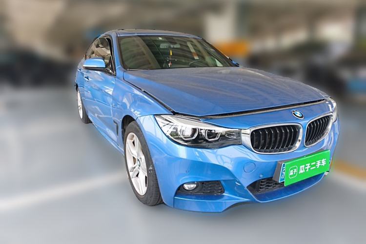 Used BMW 3 Series GT 2019 320i M Sport Front Right 45 Deg