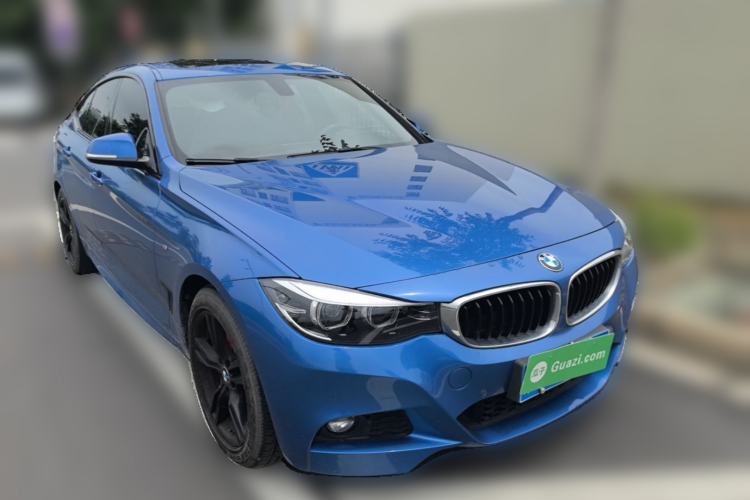 Used BMW 3 Series GT 2019 320i M Sport Package Front Right 45 Deg