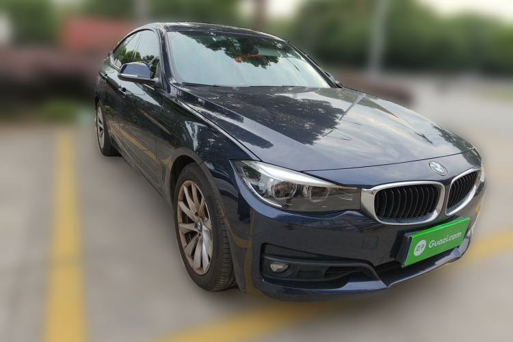 Used BMW 3 Series GT 2019 320i Sport Edition Front Right 45 Deg