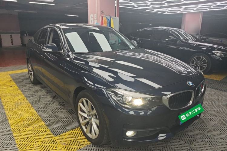 Used BMW 3 Series GT 2019 320i Sport Edition Front Right 45 Deg