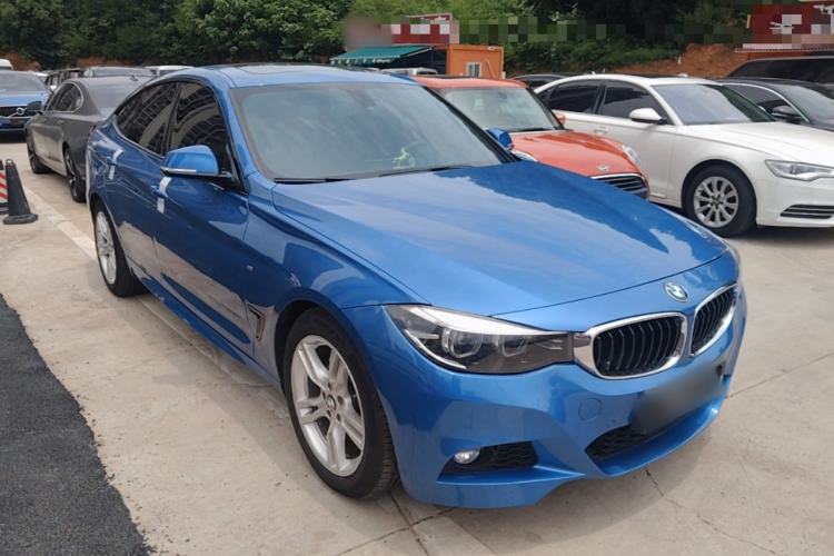 Used BMW 3 Series GT 2019 320i M Sport Package Front Right 45 Deg