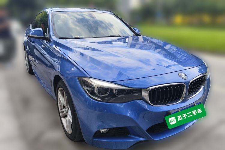 Used BMW 3 Series GT 2019 320i M Sport Front Right 45 Deg