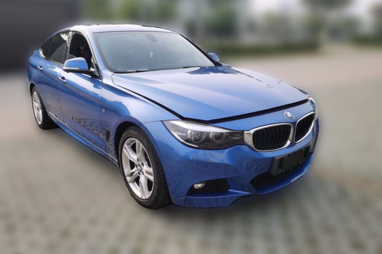 Used BMW 3 Series GT 2019 320i M Sport Front Right 45 Deg