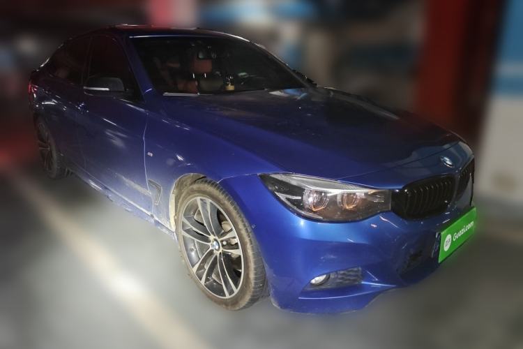 Used BMW 3 Series GT 2019 330i xDrive M Sport Night Edition Front Right 45 Deg