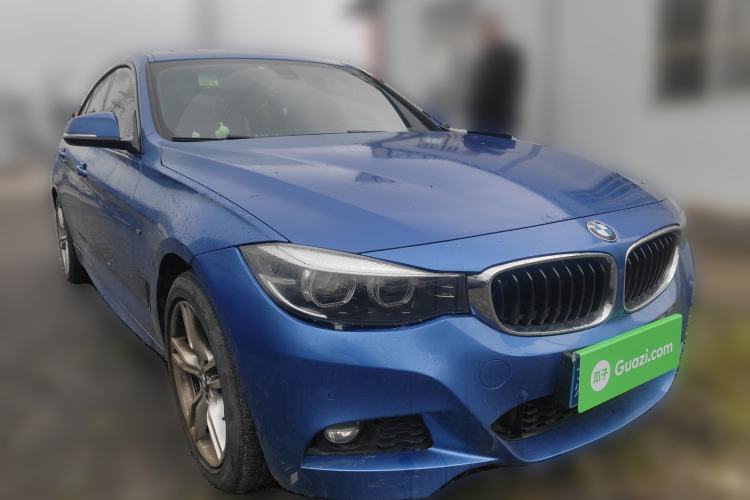 Used BMW 3 Series GT 2019 320i M Sport Package Front Right 45 Deg