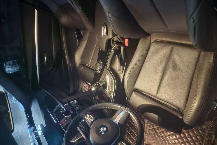 Used BMW 3 Series GT 2019 320i M Sport Package Gear Lever