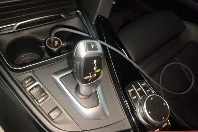 Used BMW 3 Series GT 2019 320i M Sport Package Gear Lever
