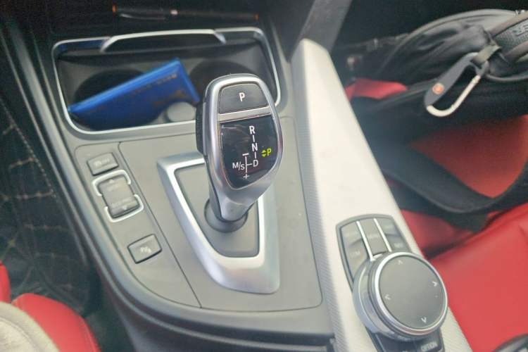 Used BMW 3 Series GT 2019 320i M Sport Gear Lever