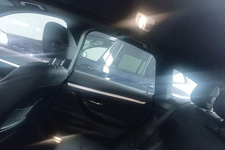 Used BMW 3 Series GT 2019 320i M Sport Package Headliner