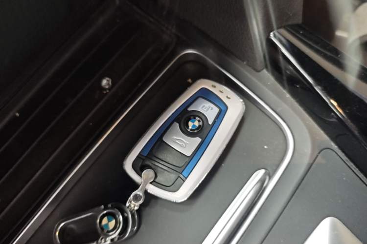 Used BMW 3 Series GT 2019 320i M Sport Package Interior 1