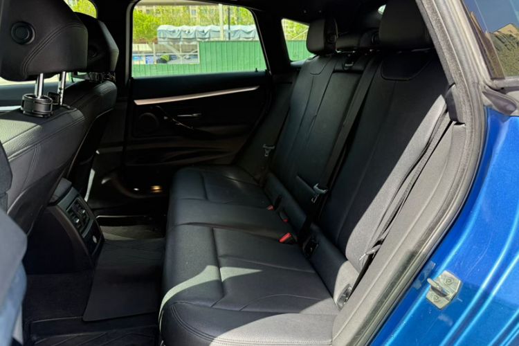 Used BMW 3 Series GT 2019 320i M Sport Package Interior 1