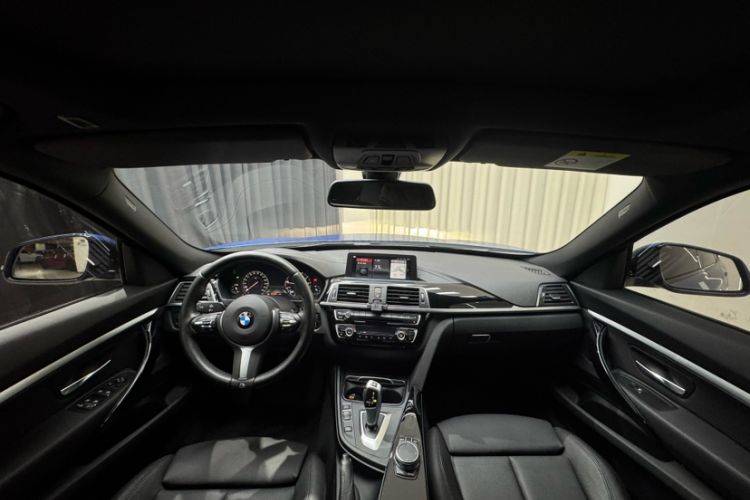 Used BMW 3 Series GT 2019 320i M Sport Package Interior 1
