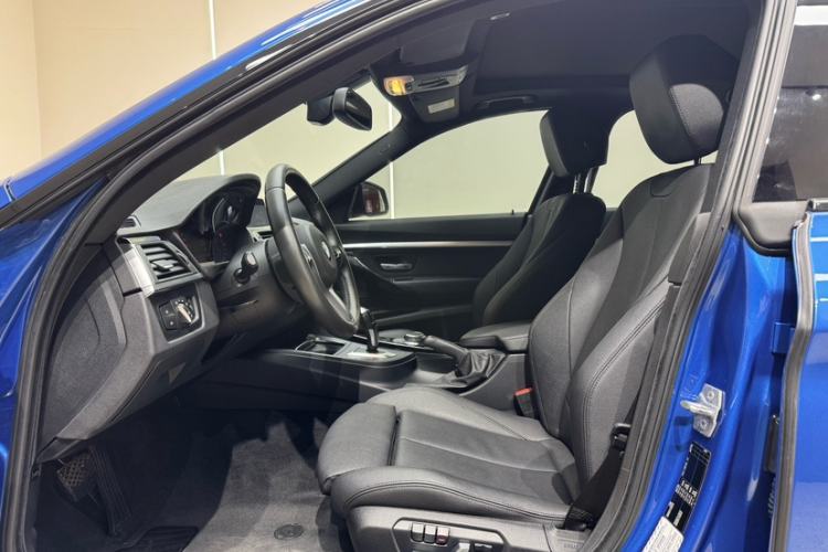 Used BMW 3 Series GT 2019 320i M Sport Package Interior 2