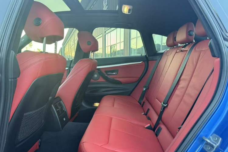 Used BMW 3 Series GT 2019 330i xDrive M Sport Edition Interior 3