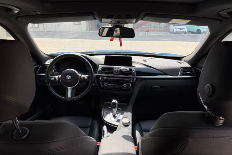 Used BMW 3 Series GT 2019 320i M Sport Package Interior 4