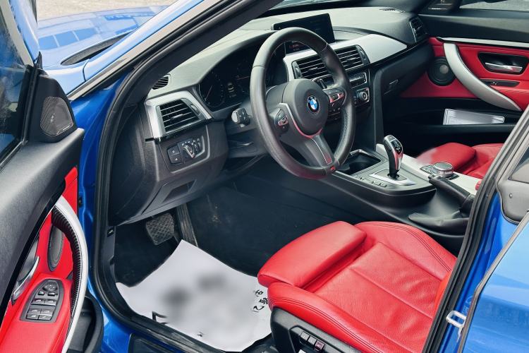 Used BMW 3 Series GT 2019 320i M Sport Interior 5