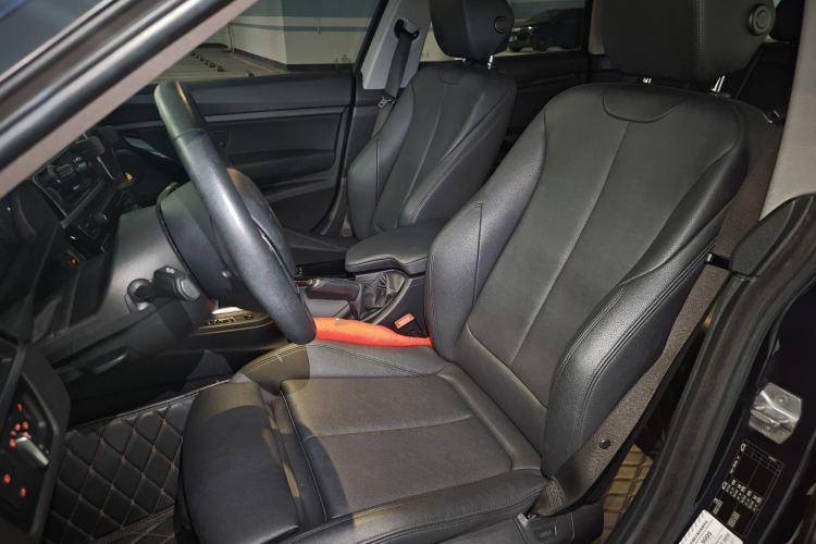 Used BMW 3 Series GT 2019 320i Sport Edition Left Front Seat