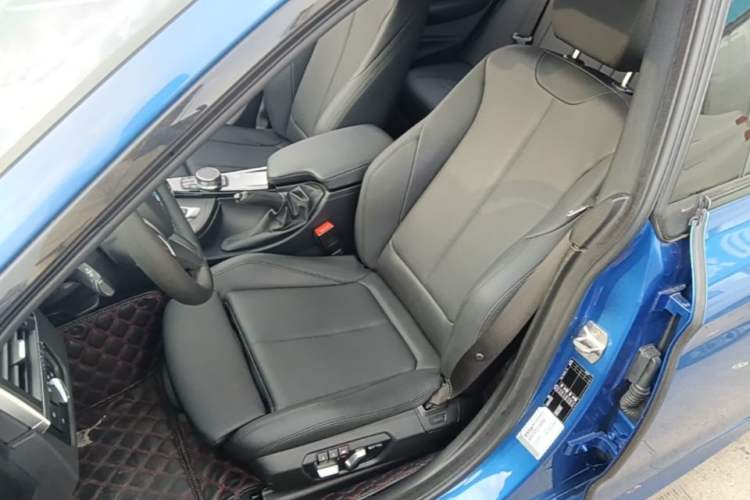 Used BMW 3 Series GT 2019 320i M Sport Package Left Front Seat