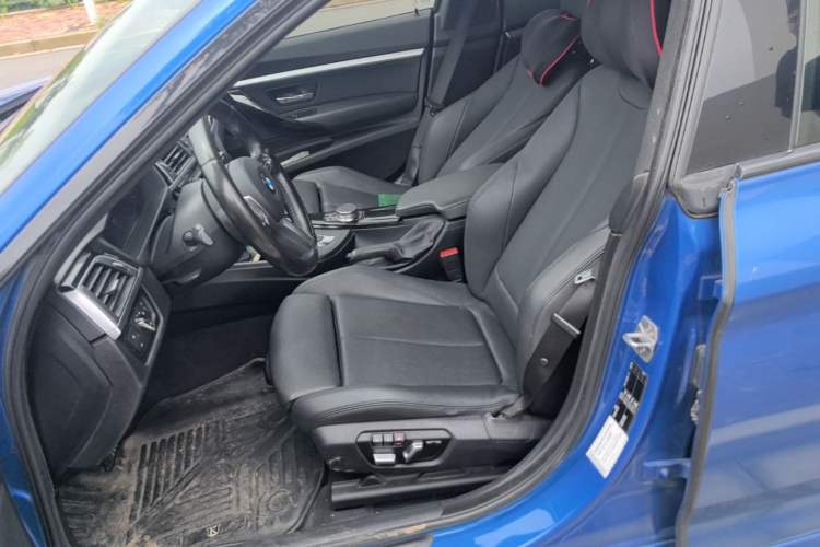 Used BMW 3 Series GT 2019 320i M Sport Package Left Front Seat