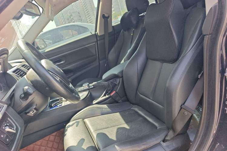 Used BMW 3 Series GT 2019 320i Sport Edition Left Front Seat