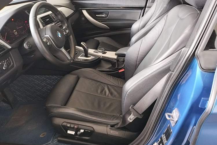 Used BMW 3 Series GT 2019 320i M Sport Left Front Seat