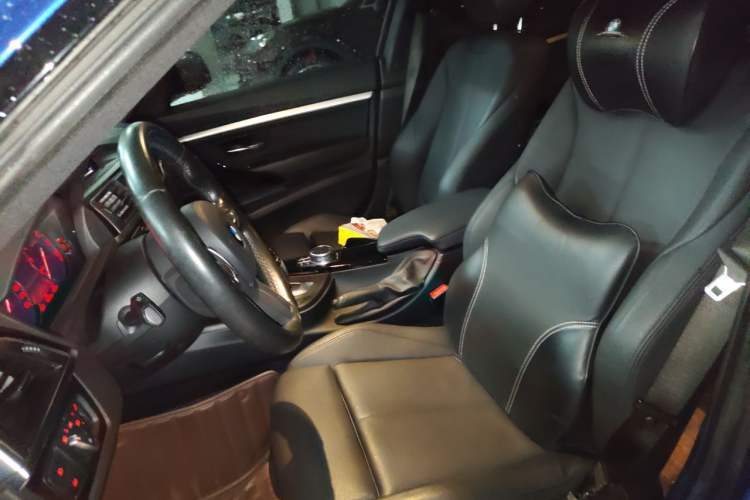 Used BMW 3 Series GT 2019 320i M Sport Package Left Front Seat