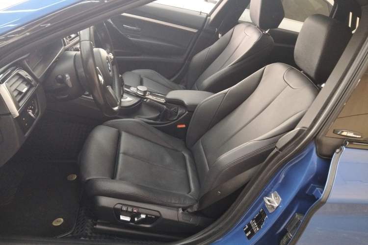 Used BMW 3 Series GT 2019 320i M Sport Package Left Front Seat