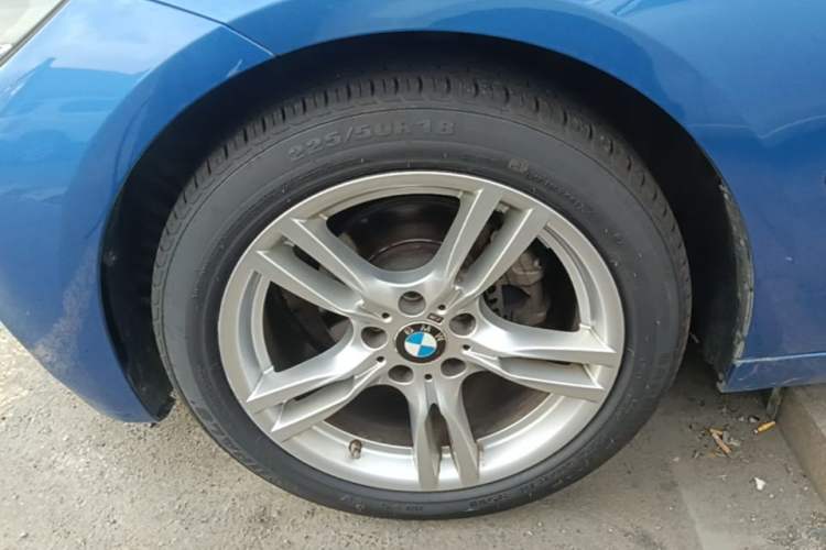 Used BMW 3 Series GT 2019 320i M Sport Package Left Front Wheel Hub
